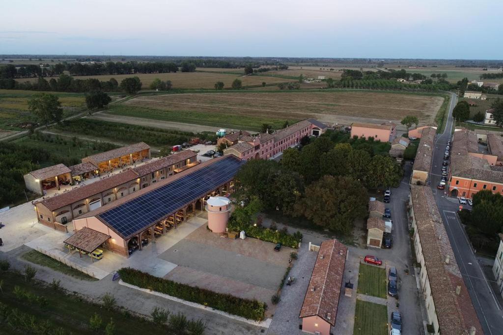 Agriturismo Pizzavacca Villanova sull'Arda Exterior foto